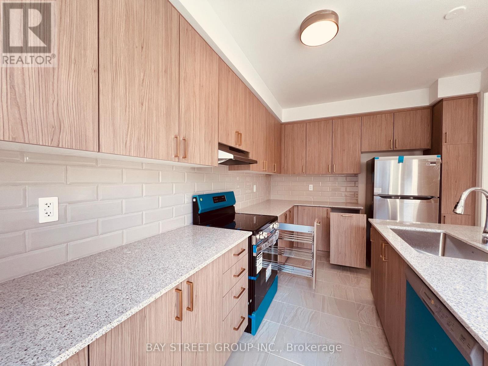 127 Azure Drive, Markham, Ontario  L6C 3S8 - Photo 17 - N12645650