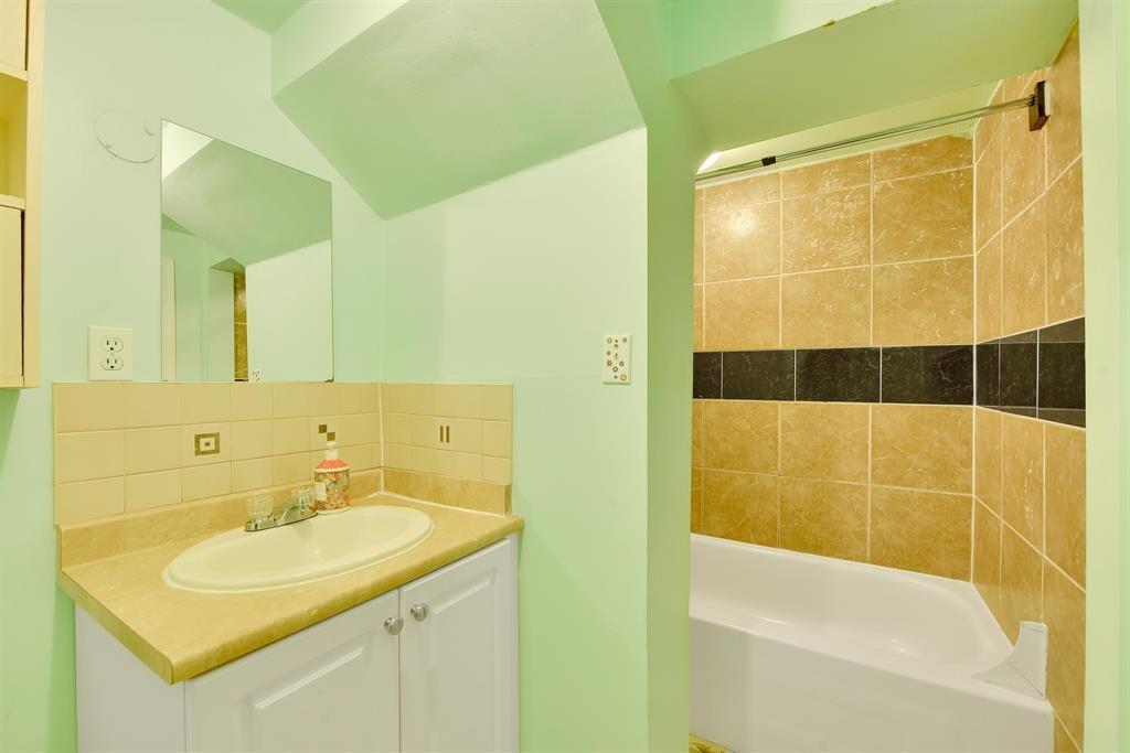 11059 146a Street, Surrey, British Columbia  V3R 3V3 - Photo 20 - R3023986