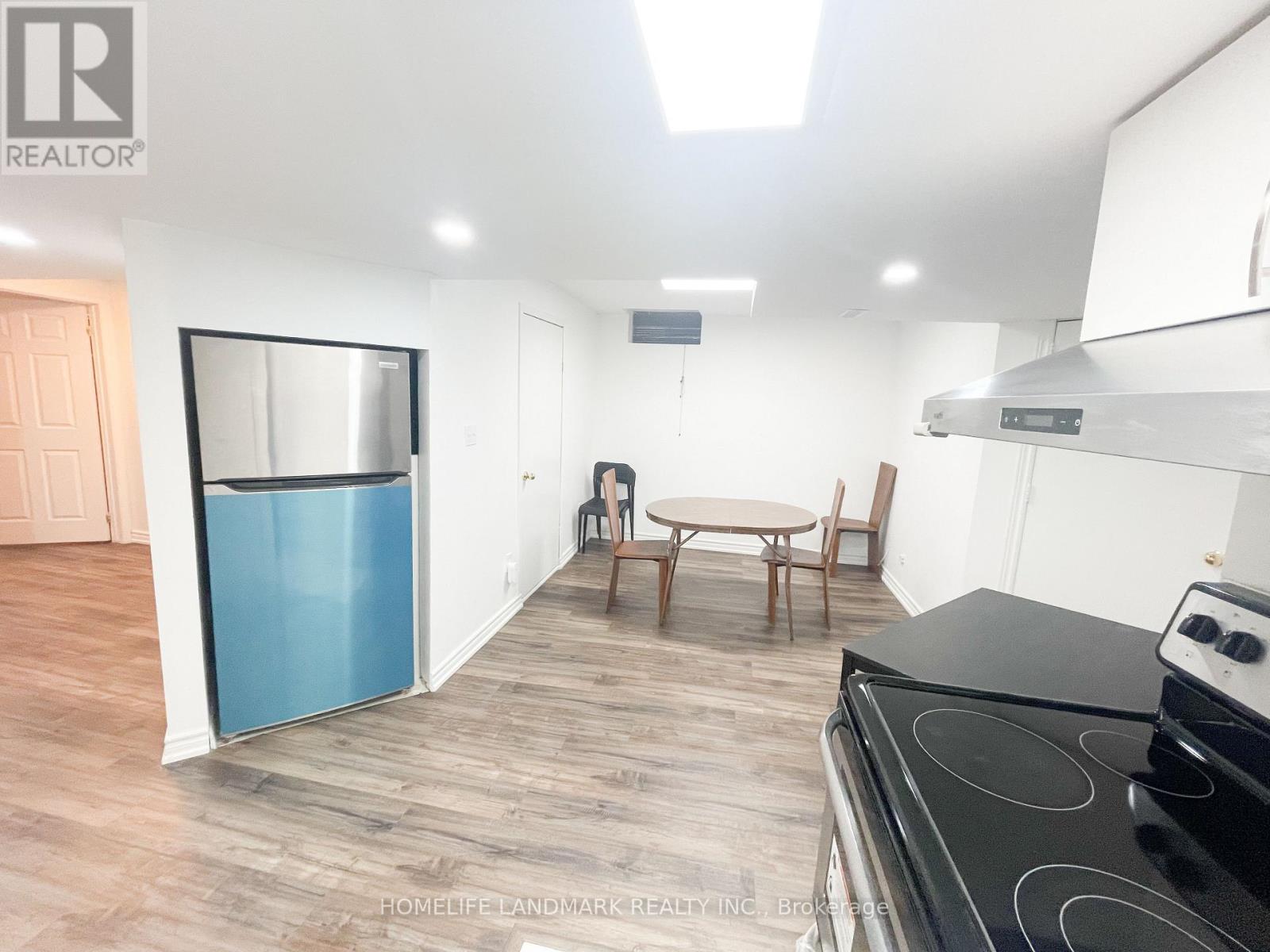 272 Milliken Meadows Drive, Markham, Ontario  L3R 0W2 - Photo 2 - N12650020