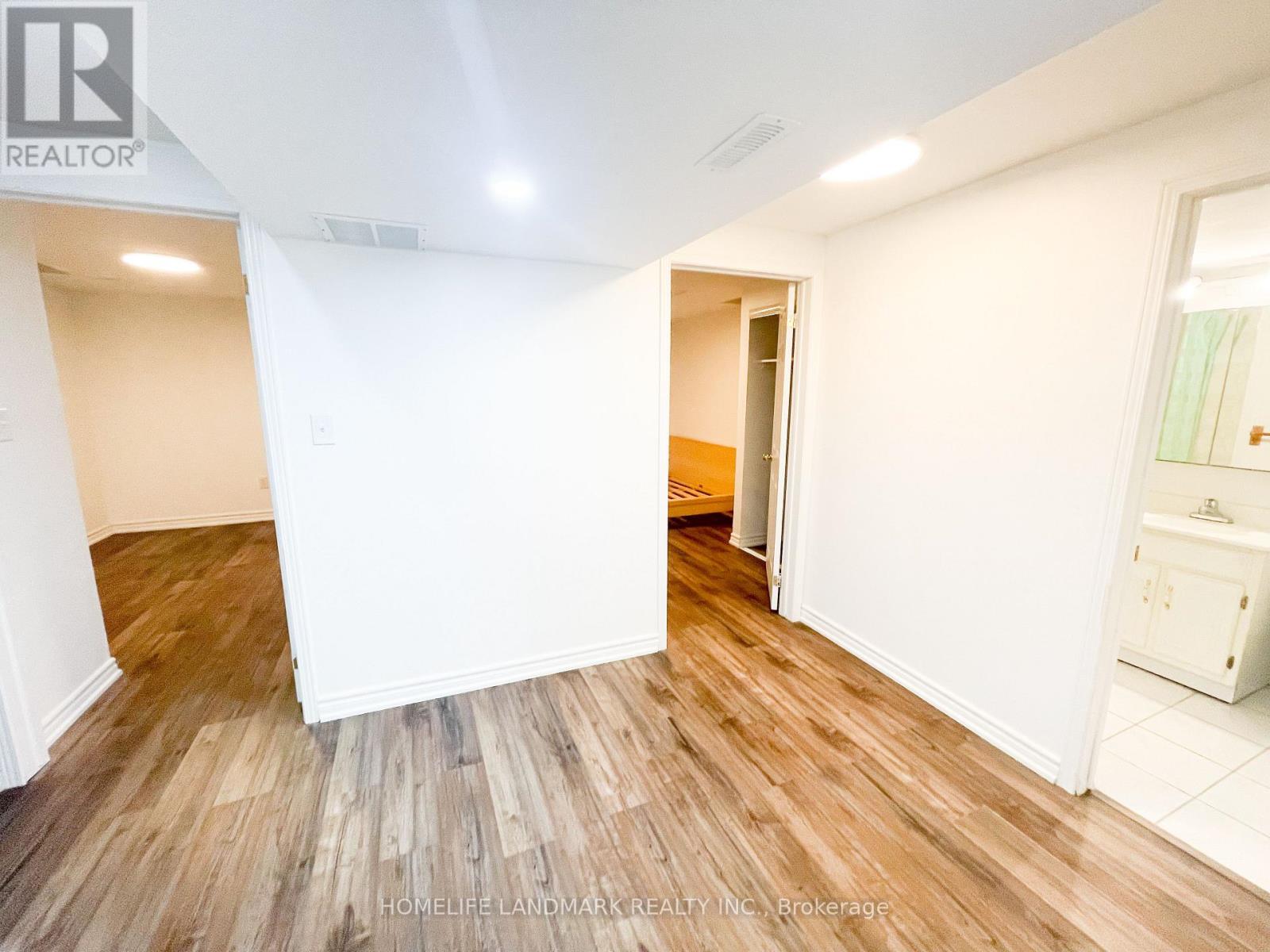 272 Milliken Meadows Drive, Markham, Ontario  L3R 0W2 - Photo 3 - N12650020