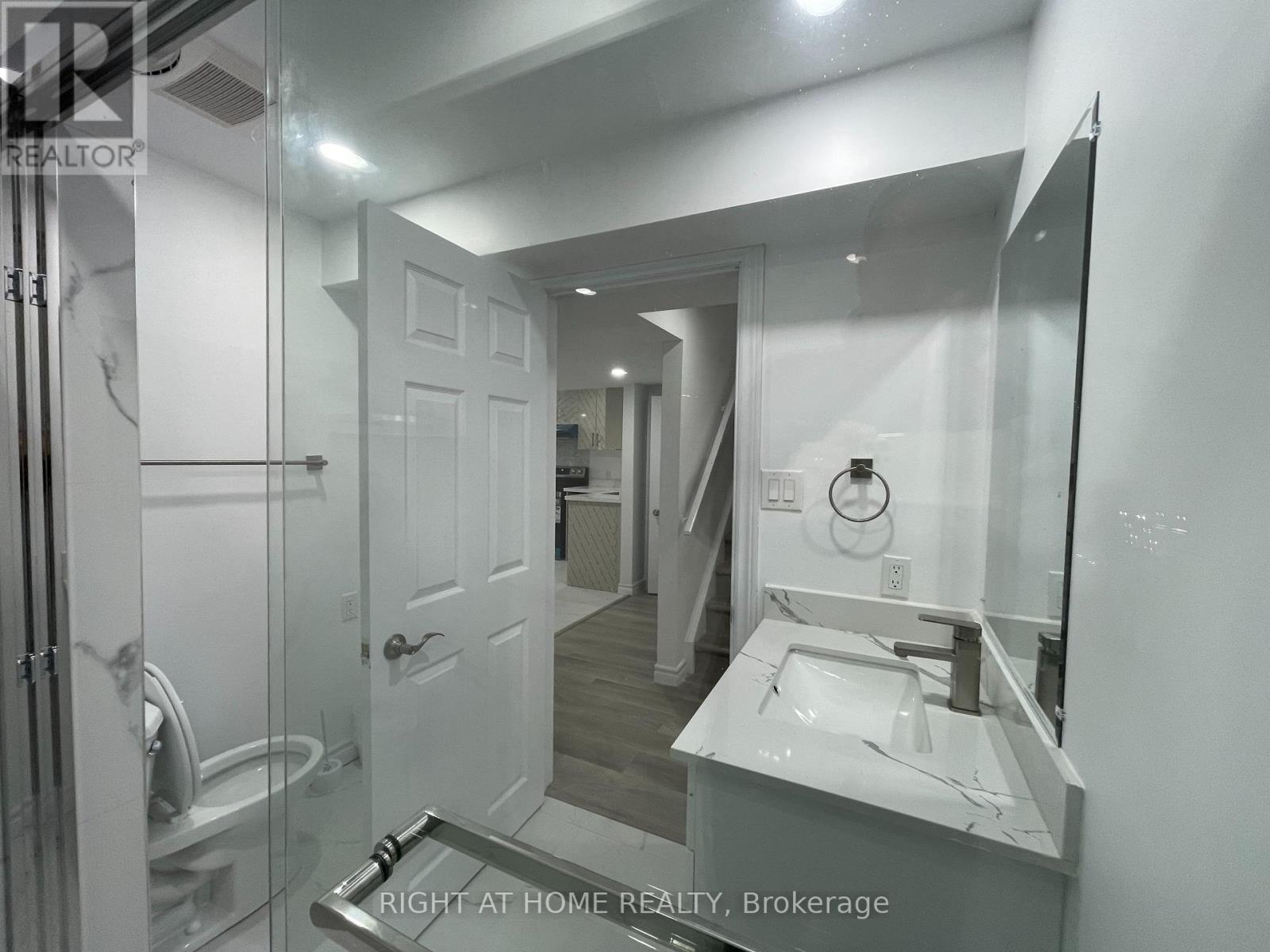 #lower - 58 Meadowcrest Lane, Brampton, Ontario  L7A 0V7 - Photo 12 - W12650024