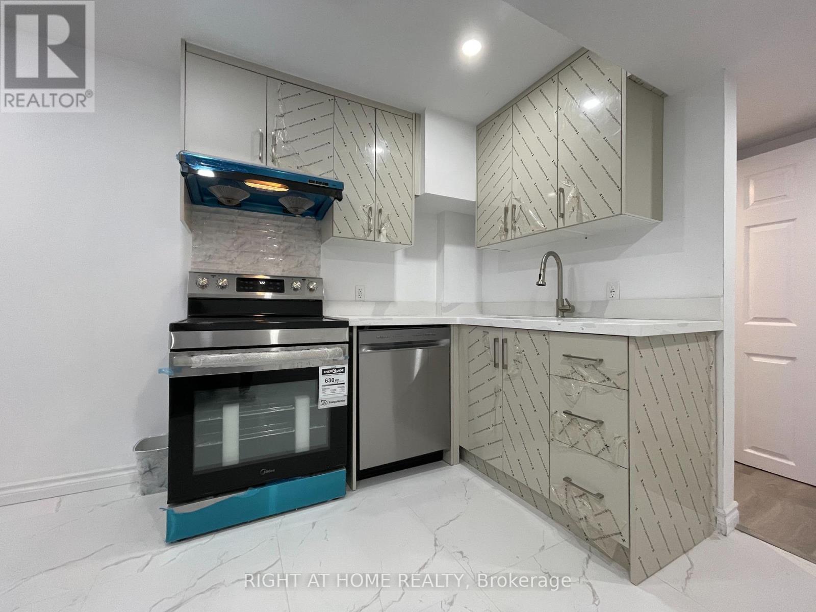 #lower - 58 Meadowcrest Lane, Brampton, Ontario  L7A 0V7 - Photo 14 - W12650024