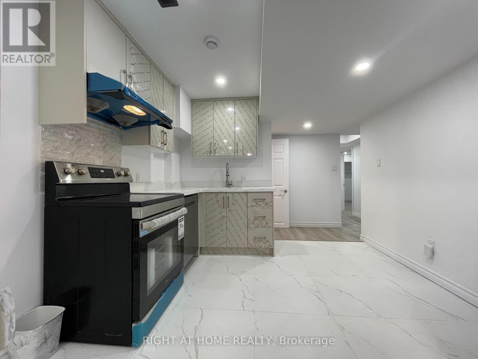 #lower - 58 Meadowcrest Lane, Brampton, Ontario  L7A 0V7 - Photo 16 - W12650024