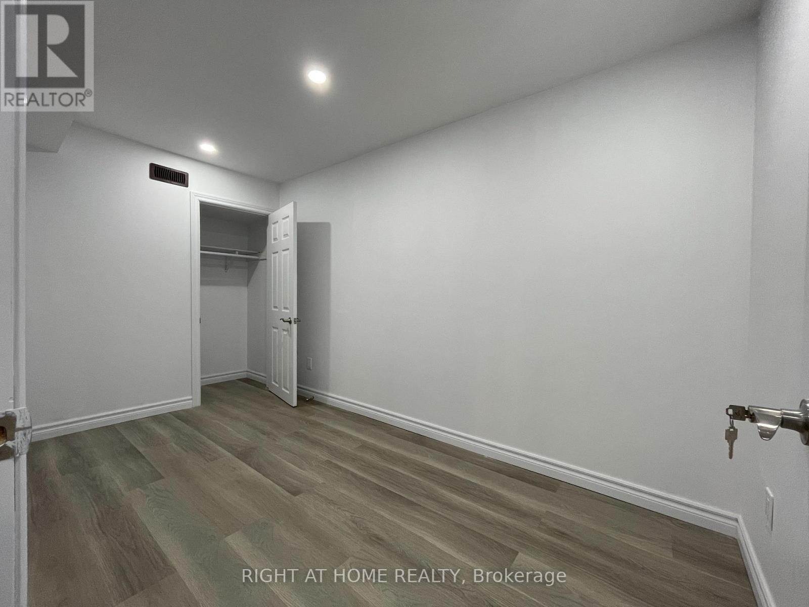 #lower - 58 Meadowcrest Lane, Brampton, Ontario  L7A 0V7 - Photo 23 - W12650024