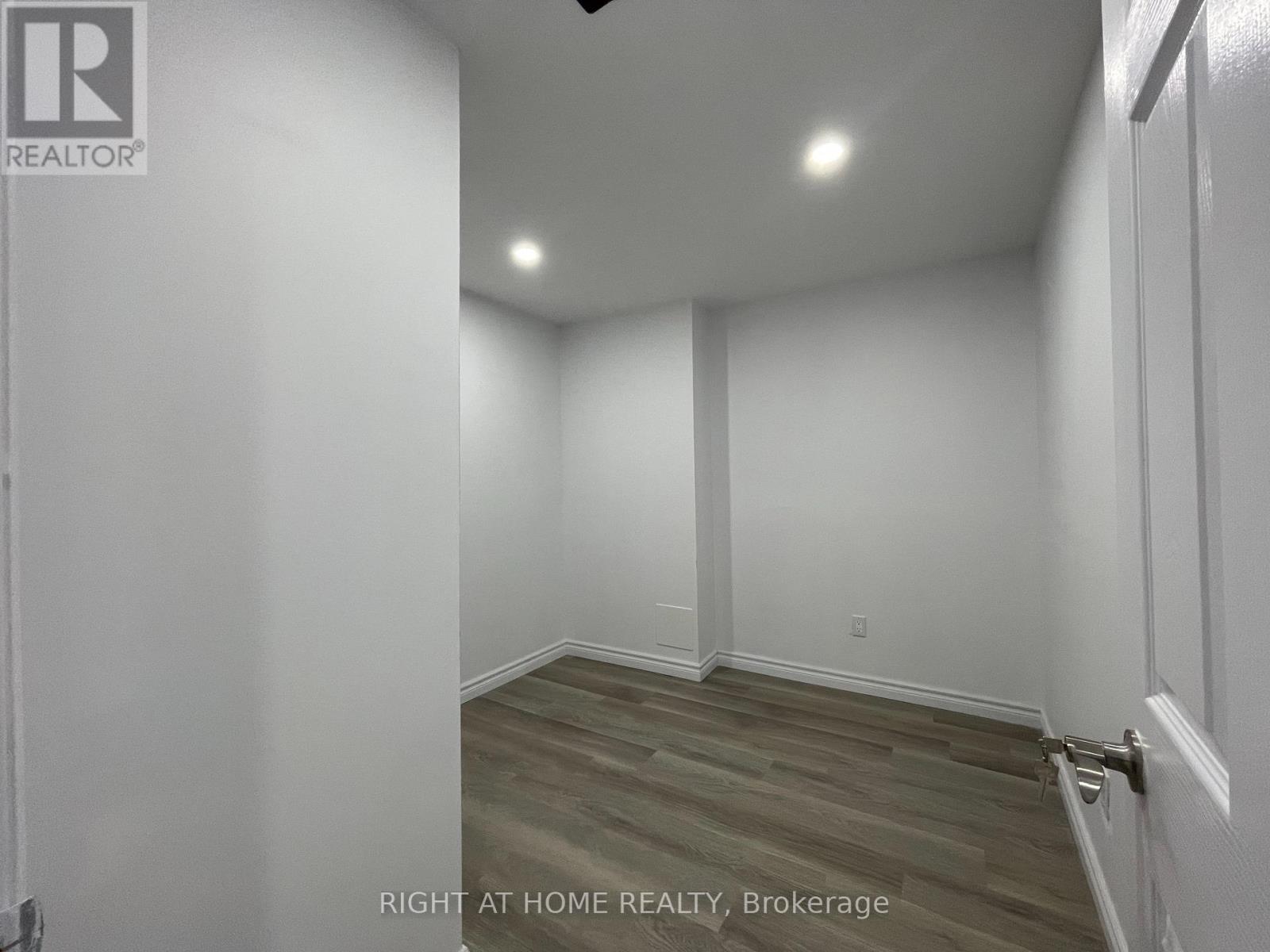 #lower - 58 Meadowcrest Lane, Brampton, Ontario  L7A 0V7 - Photo 24 - W12650024