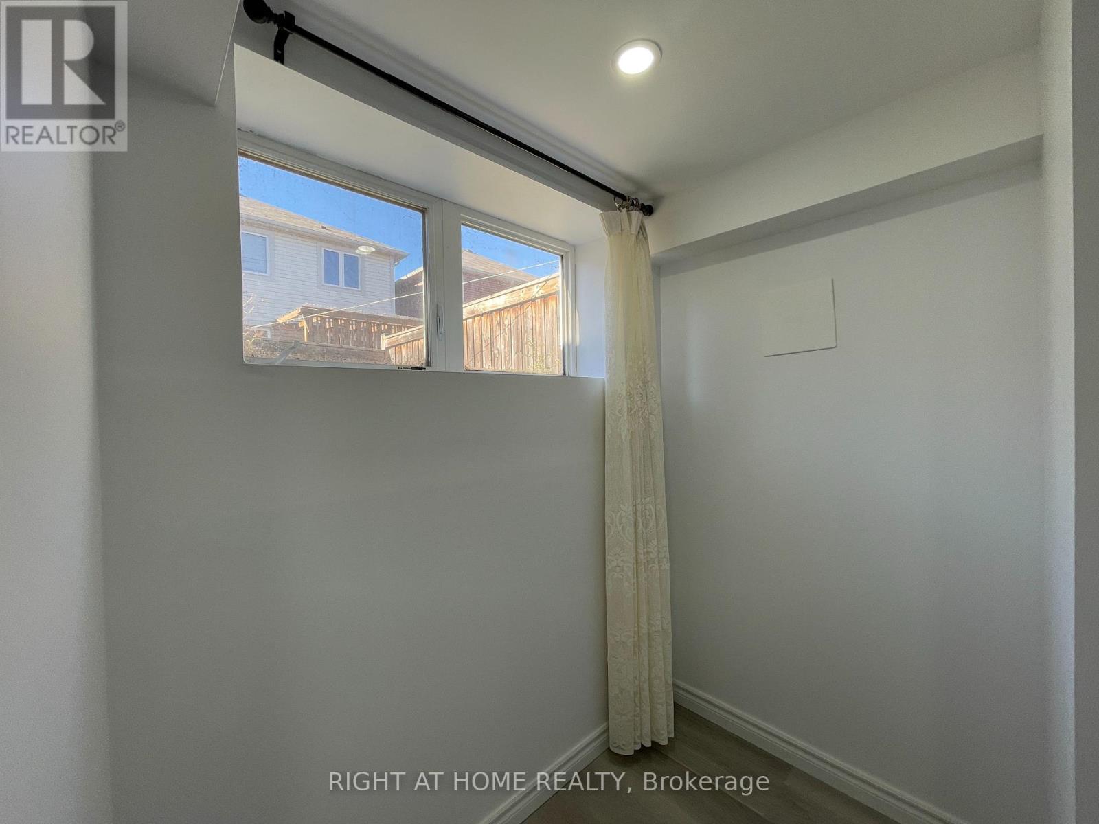 #lower - 58 Meadowcrest Lane, Brampton, Ontario  L7A 0V7 - Photo 29 - W12650024