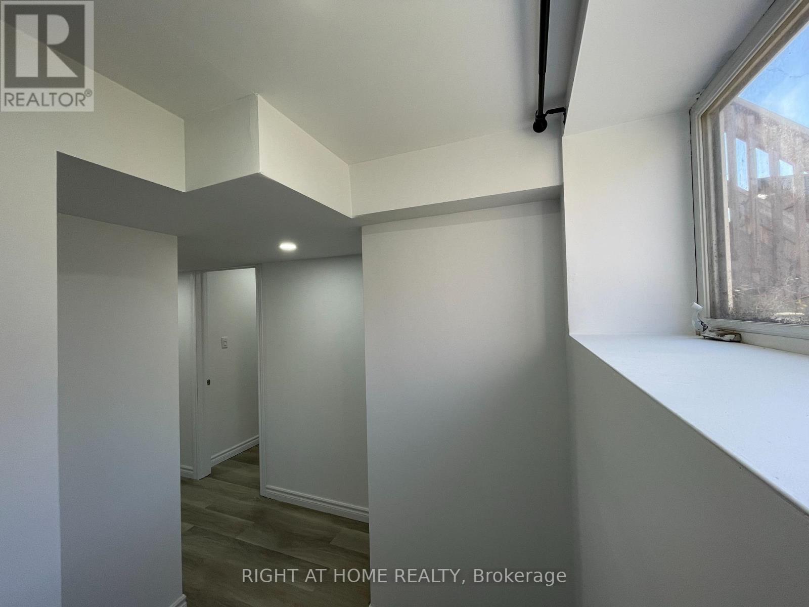 #lower - 58 Meadowcrest Lane, Brampton, Ontario  L7A 0V7 - Photo 30 - W12650024