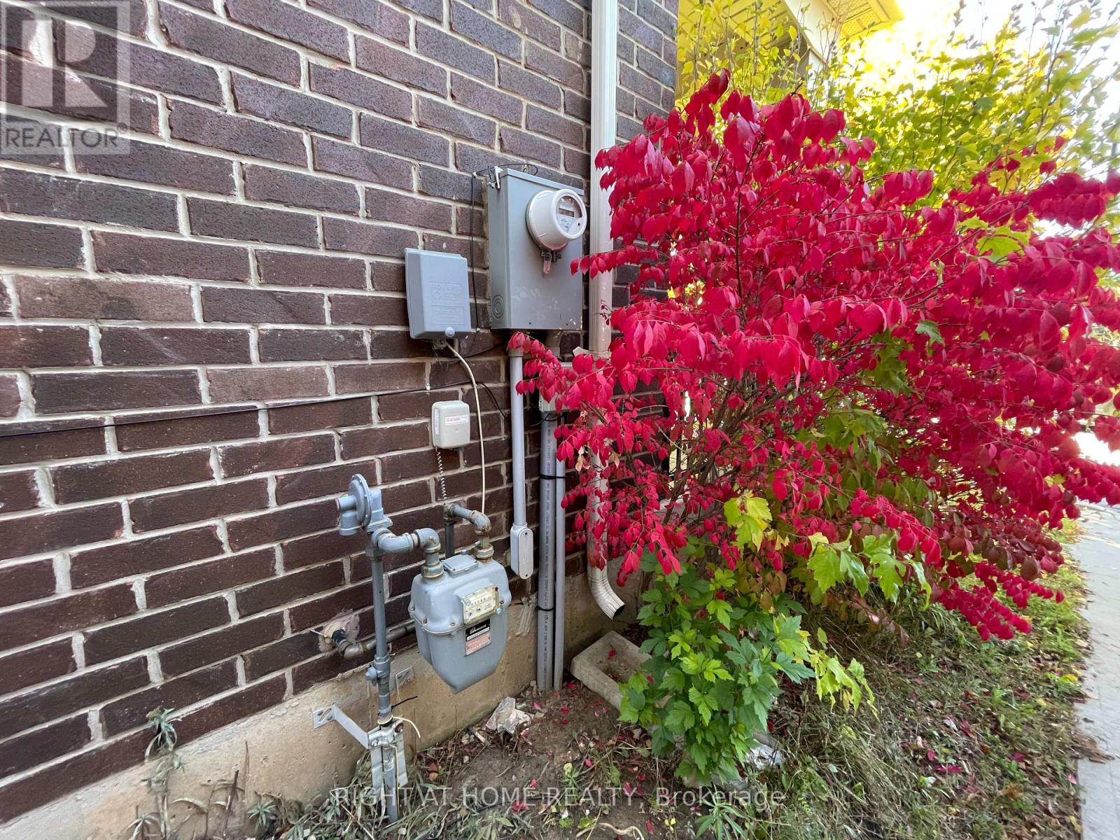 #lower - 58 Meadowcrest Lane, Brampton, Ontario  L7A 0V7 - Photo 32 - W12650024