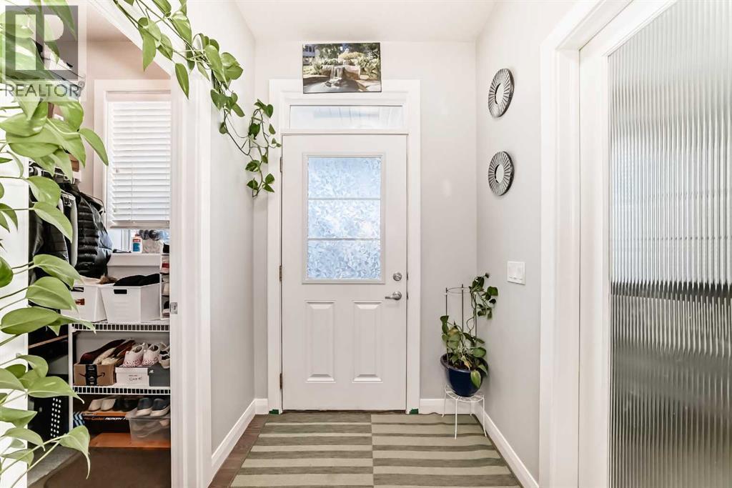 423 Redstone Drive Ne, Calgary, Alberta  T3N 0R1 - Photo 4 - A2269574