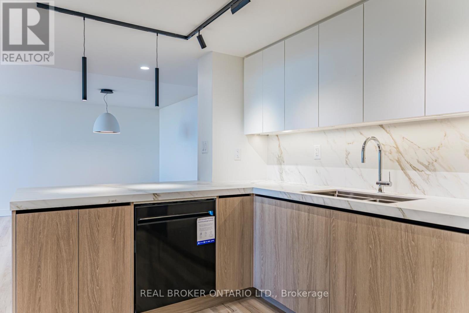 1503 - 3131 Bridletowne Circle, Toronto, Ontario  M1W 2S9 - Photo 3 - E12650040