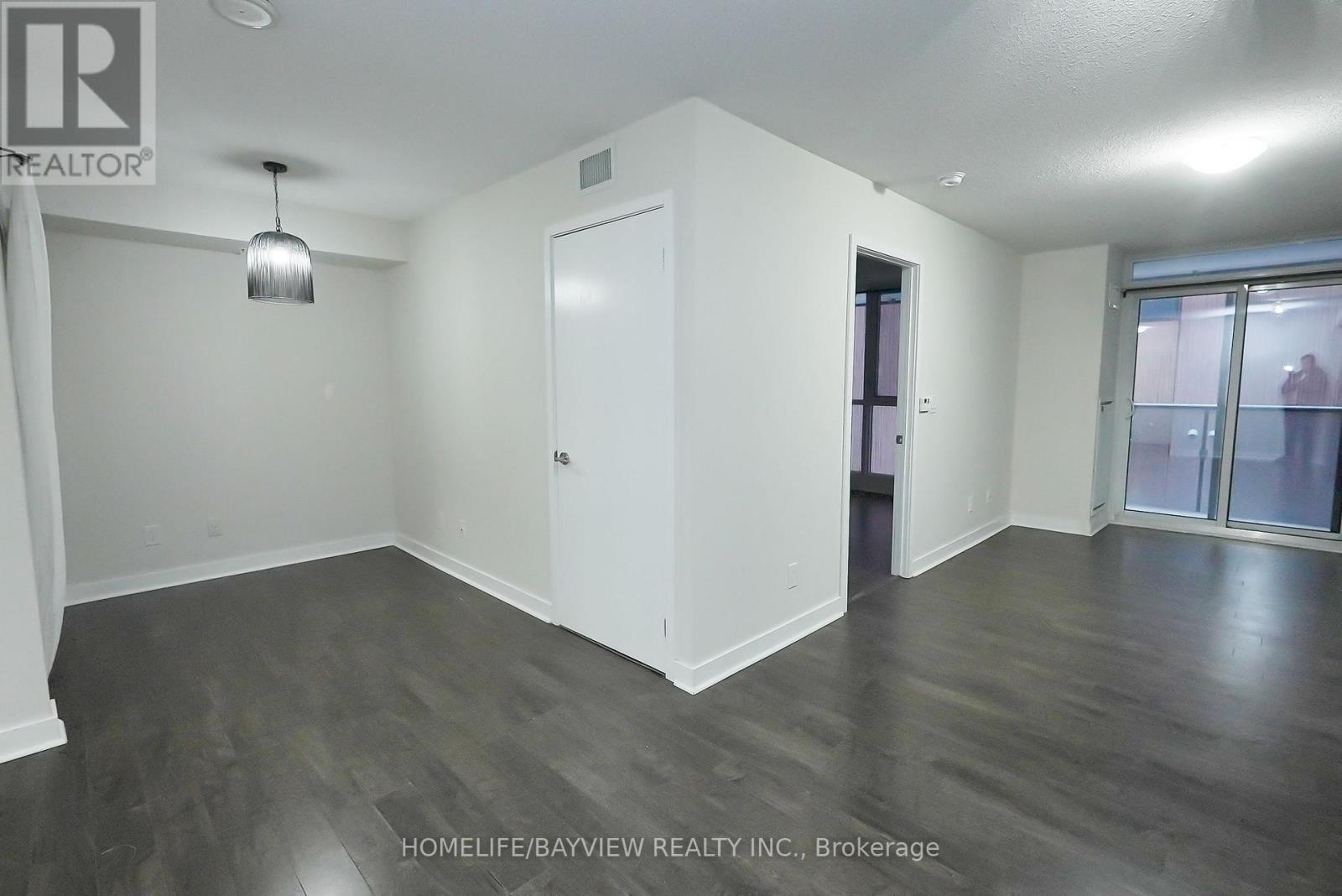 316 - 295 Adelaide Street W, Toronto, Ontario  M5V 1P7 - Photo 8 - C12648248