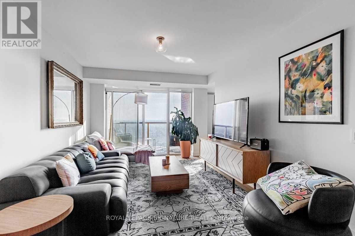 1506 - 265 Ridley Boulevard, Toronto, Ontario  M5M 4N8 - Photo 13 - C12650080