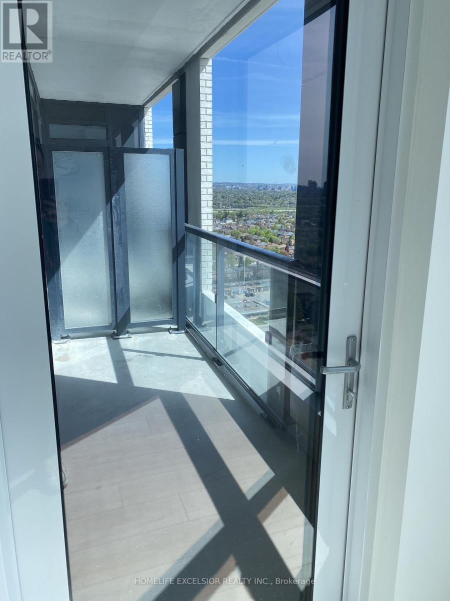 7950 Bathurst Street, Vaughan, Ontario  L4J 0L4 - Photo 3 - N12650082