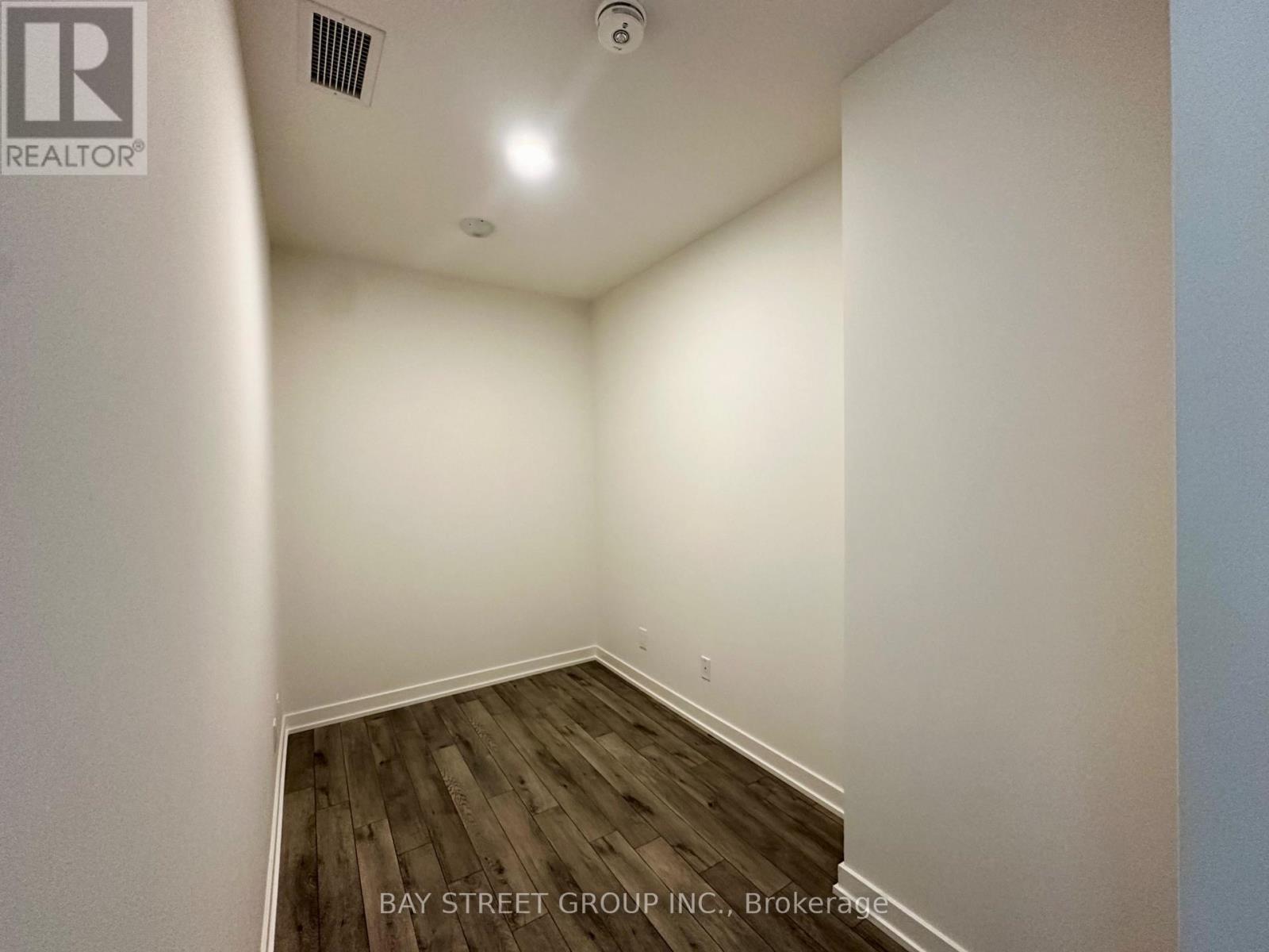 105b - 3071 Trafalgar Road, Oakville, Ontario  L6H 8C6 - Photo 11 - W12650076