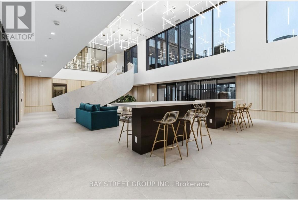 105b - 3071 Trafalgar Road, Oakville, Ontario  L6H 8C6 - Photo 4 - W12650076