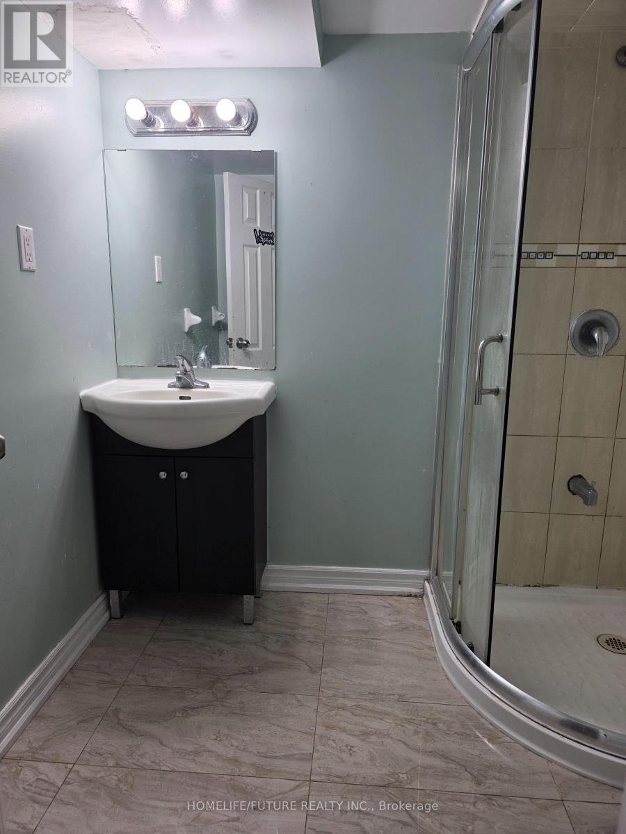 90 Dewey Drive, Toronto, Ontario  M1R 3K9 - Photo 9 - E12605726