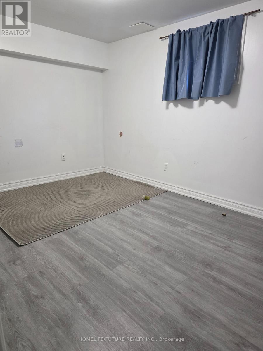 90 Dewey Drive, Toronto, Ontario  M1R 3K9 - Photo 8 - E12605726