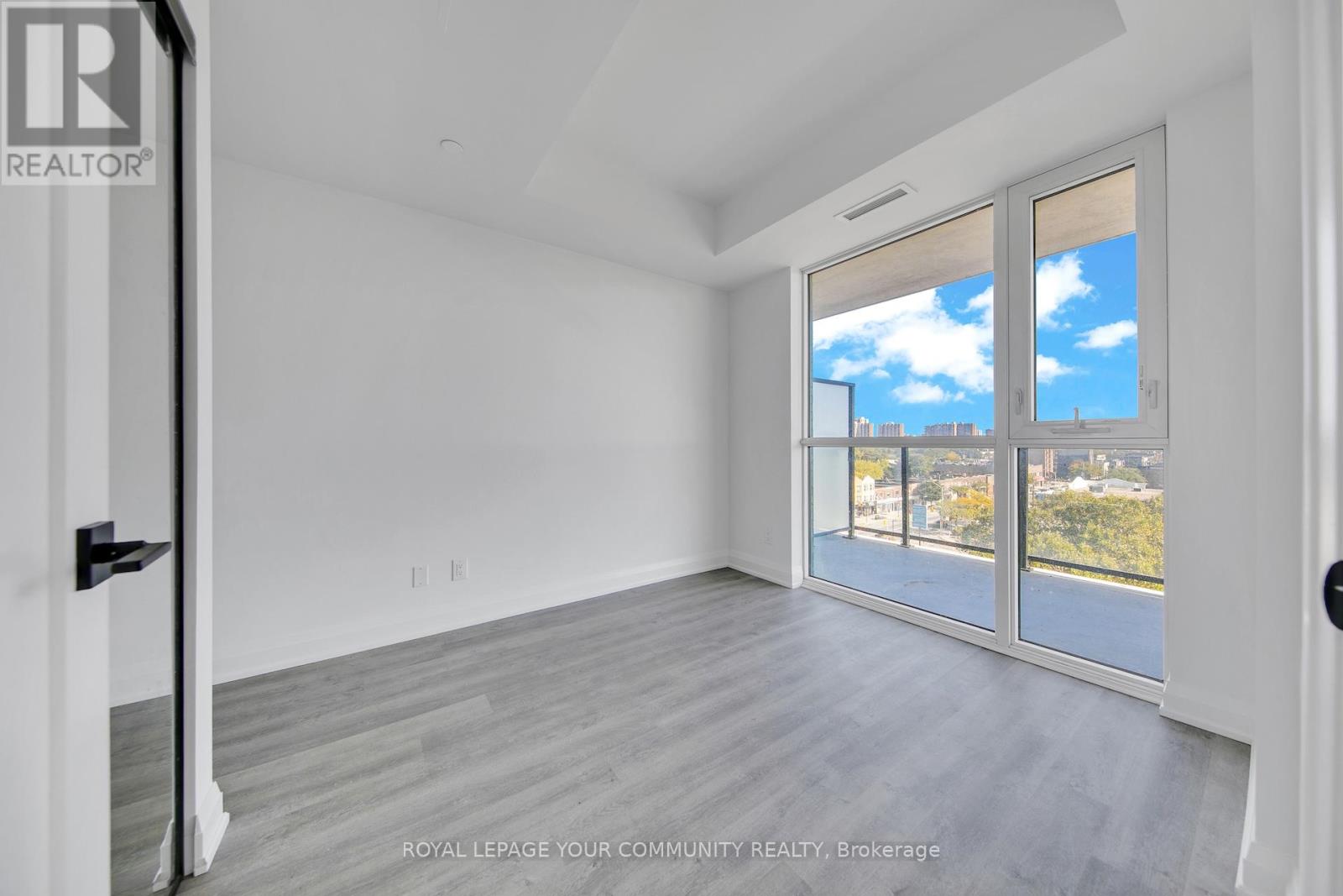 712 - 2369 Danforth Avenue, Toronto (East End-Danforth), Ontario  M4C 0B1 - Photo 10 - E12647674