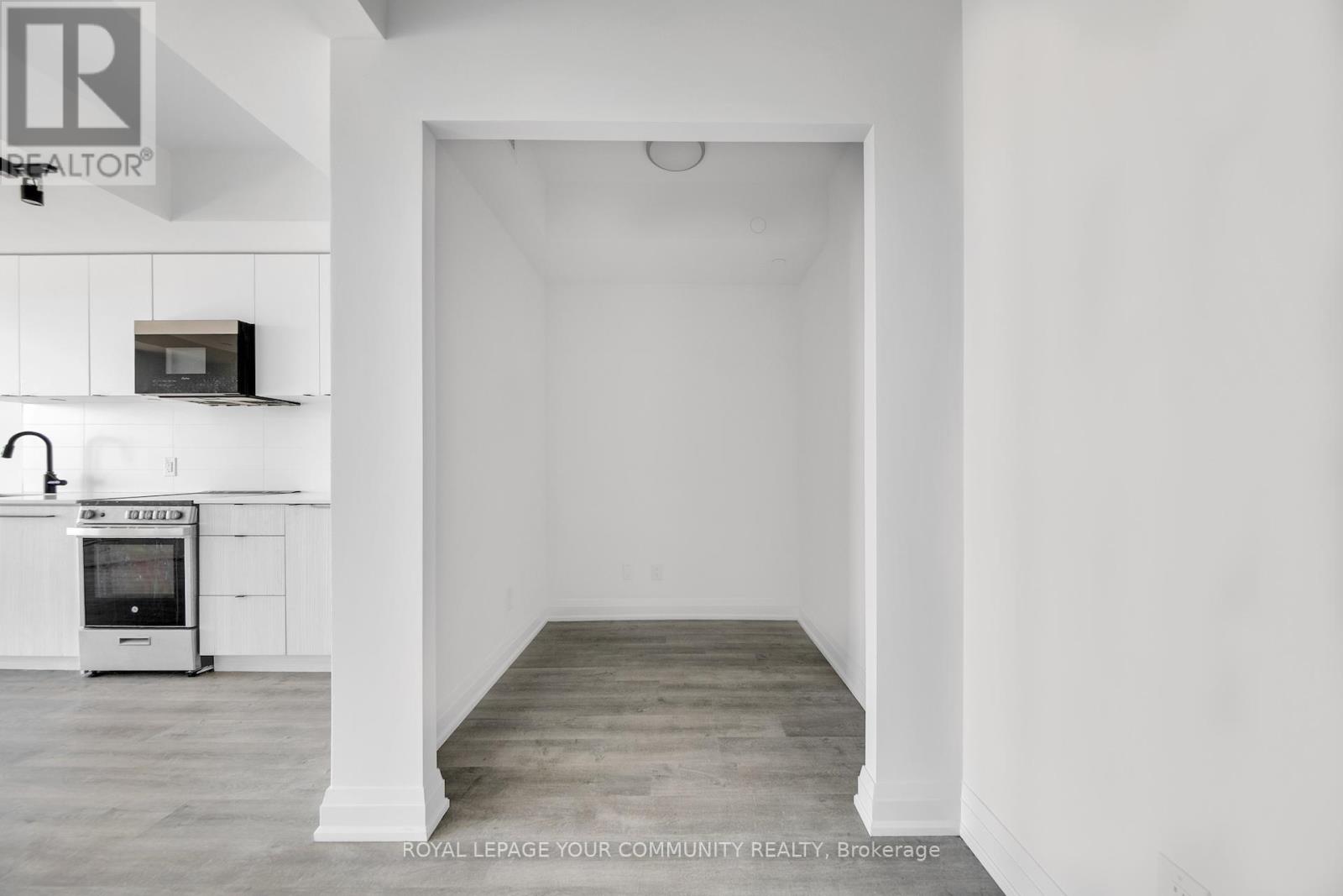 712 - 2369 Danforth Avenue, Toronto (East End-Danforth), Ontario  M4C 0B1 - Photo 6 - E12647674