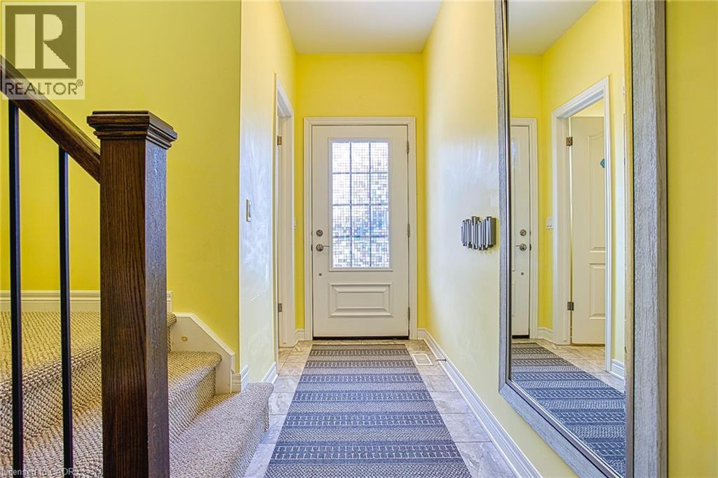 517b Scott Street, St. Catharines, Ontario  L2M 3X3 - Photo 4 - 40775095