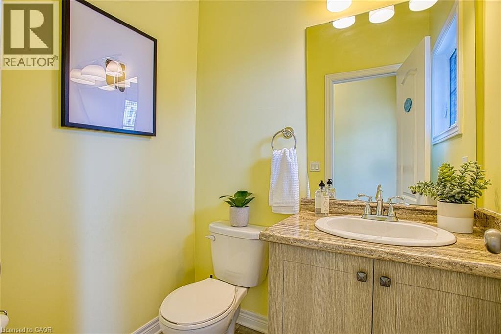 517b Scott Street, St. Catharines, Ontario  L2M 3X3 - Photo 6 - 40775095