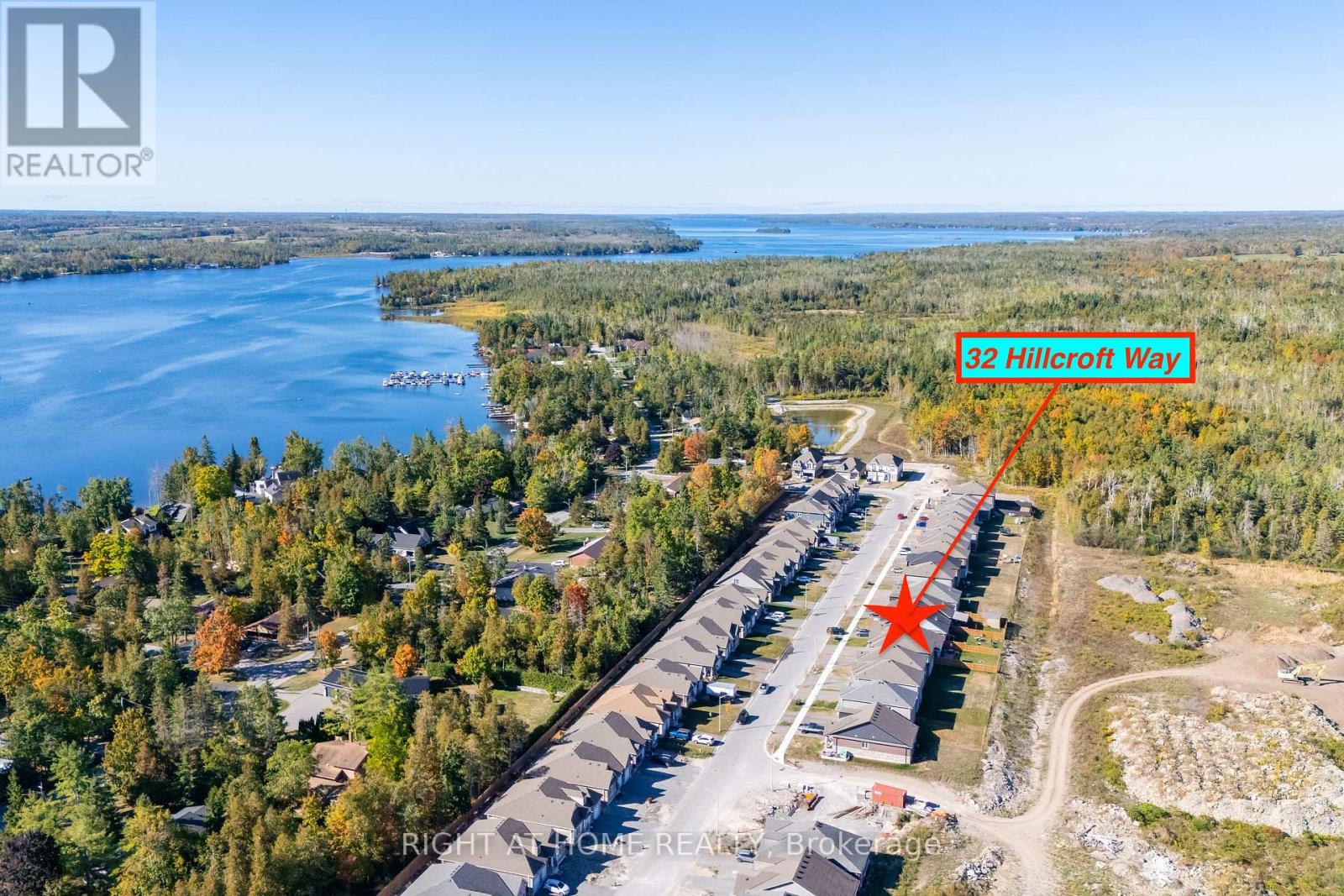 32 Hillcroft Way, Kawartha Lakes, Ontario  K0M 1A0 - Photo 3 - X12433807