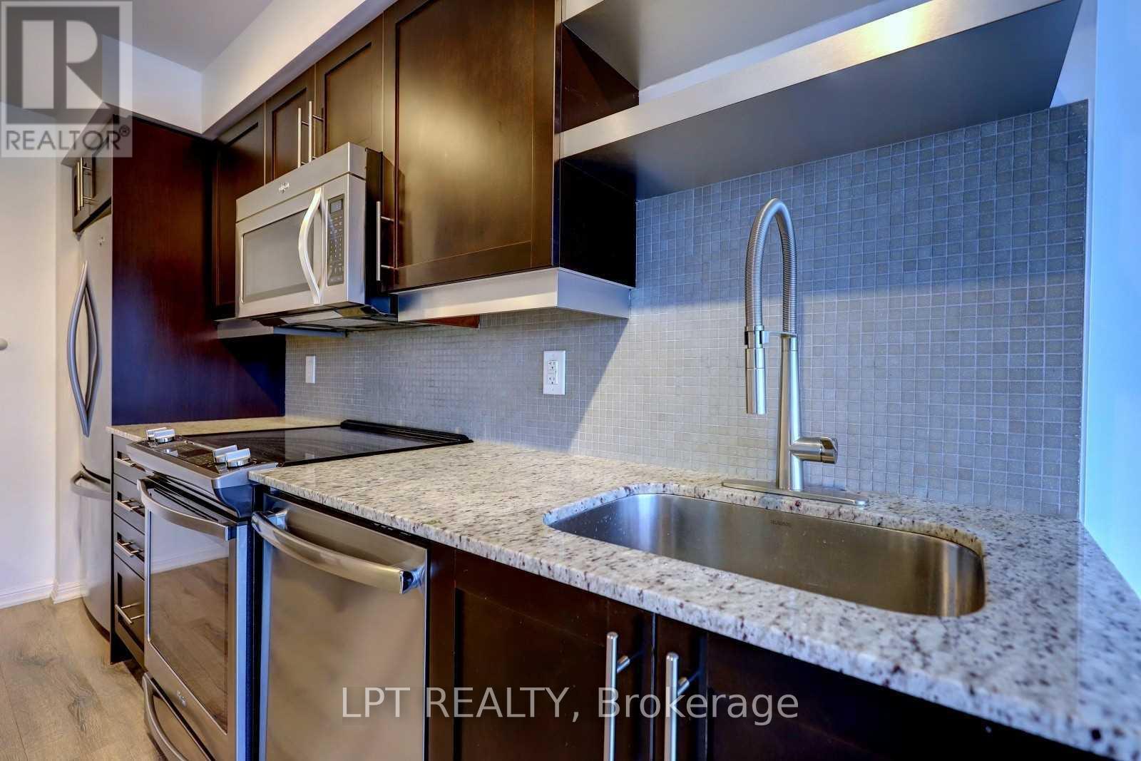 2214 - 400 Adelaide Street E, Toronto, Ontario  M5A 1N4 - Photo 10 - C12650094