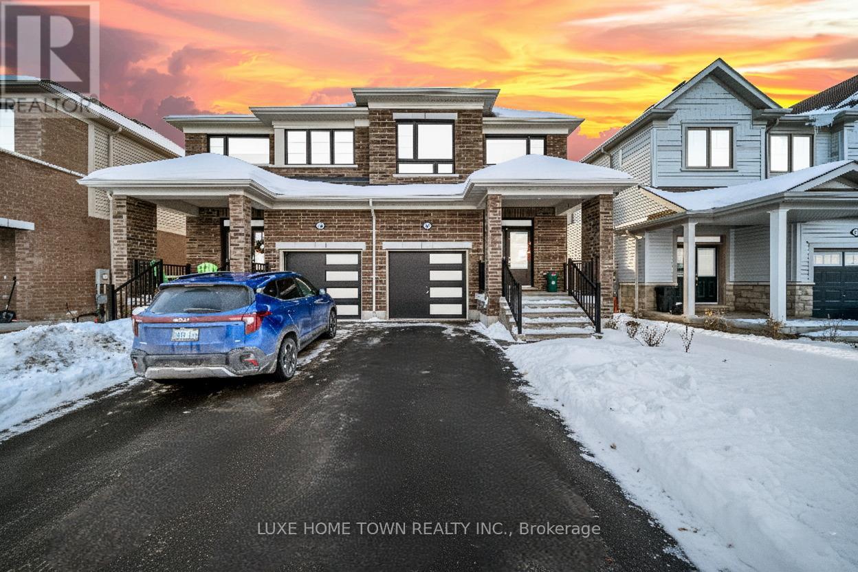 76 PREST WAY, Centre Wellington, Ontario