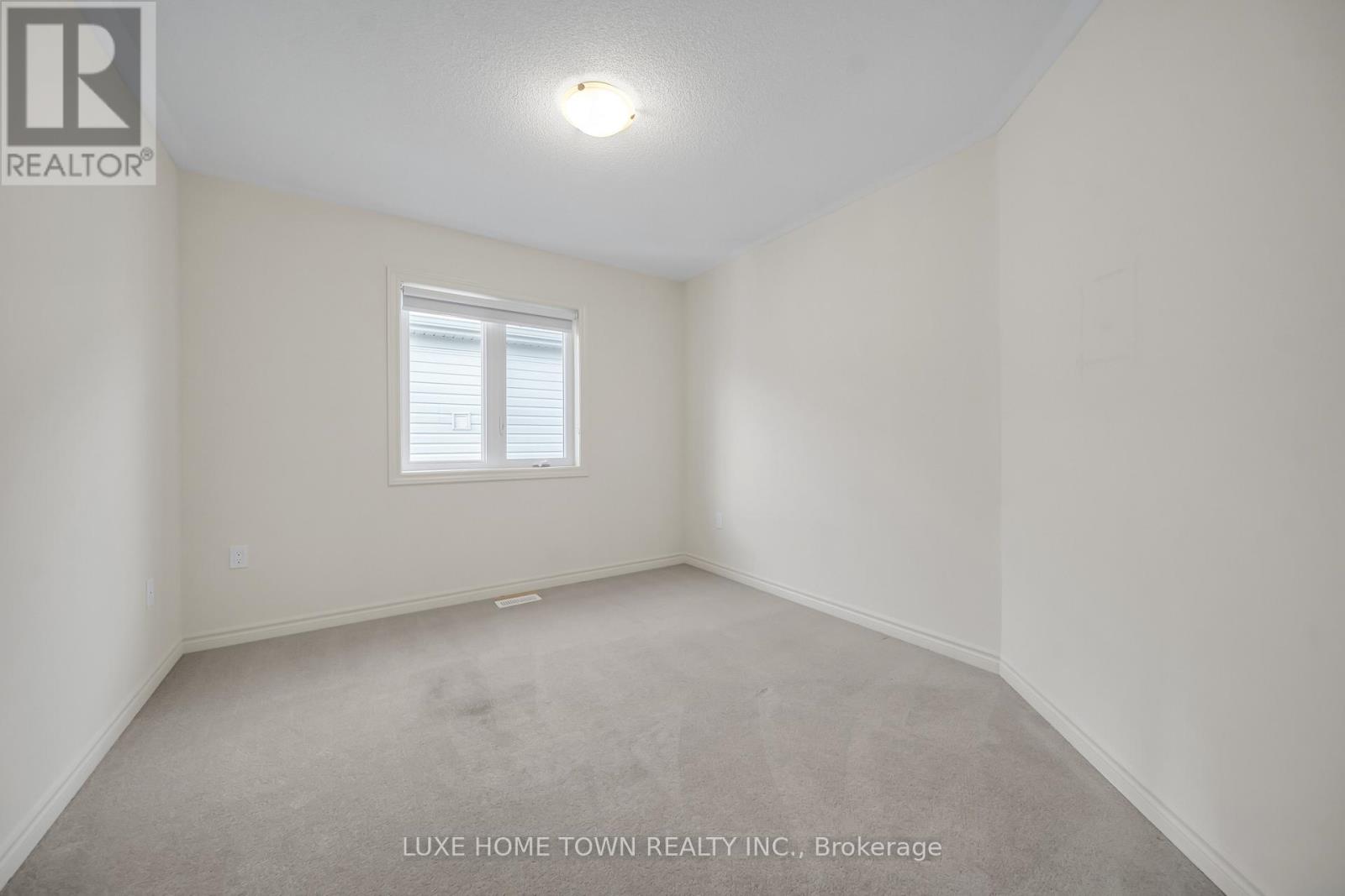 76 Prest Way, Centre Wellington, Ontario  N1M 0K1 - Photo 33 - X12646150