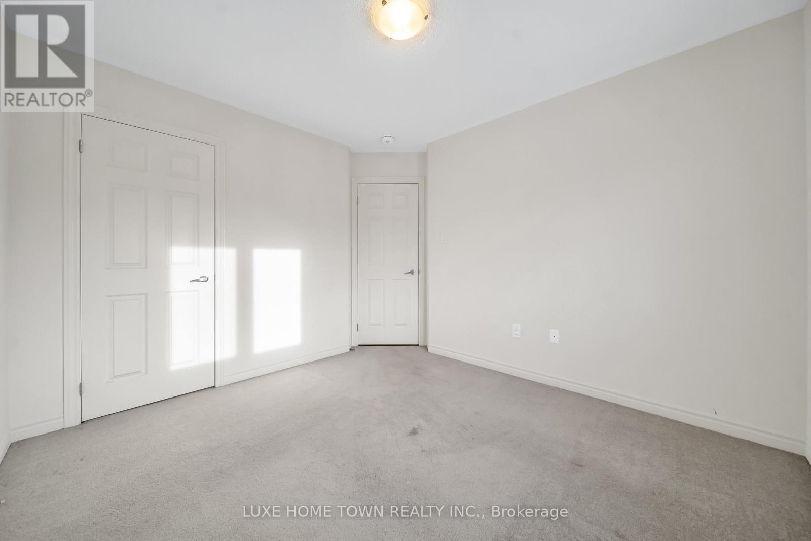 76 Prest Way, Centre Wellington, Ontario  N1M 0K1 - Photo 31 - X12646150