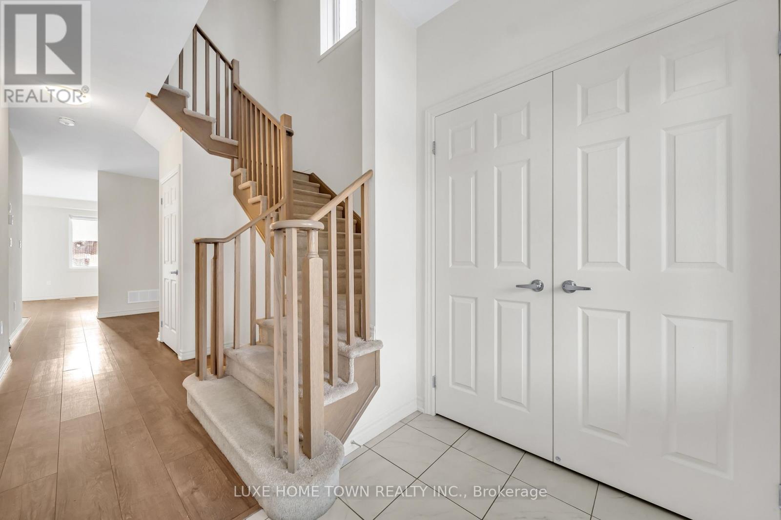 76 Prest Way, Centre Wellington, Ontario  N1M 0K1 - Photo 7 - X12646150