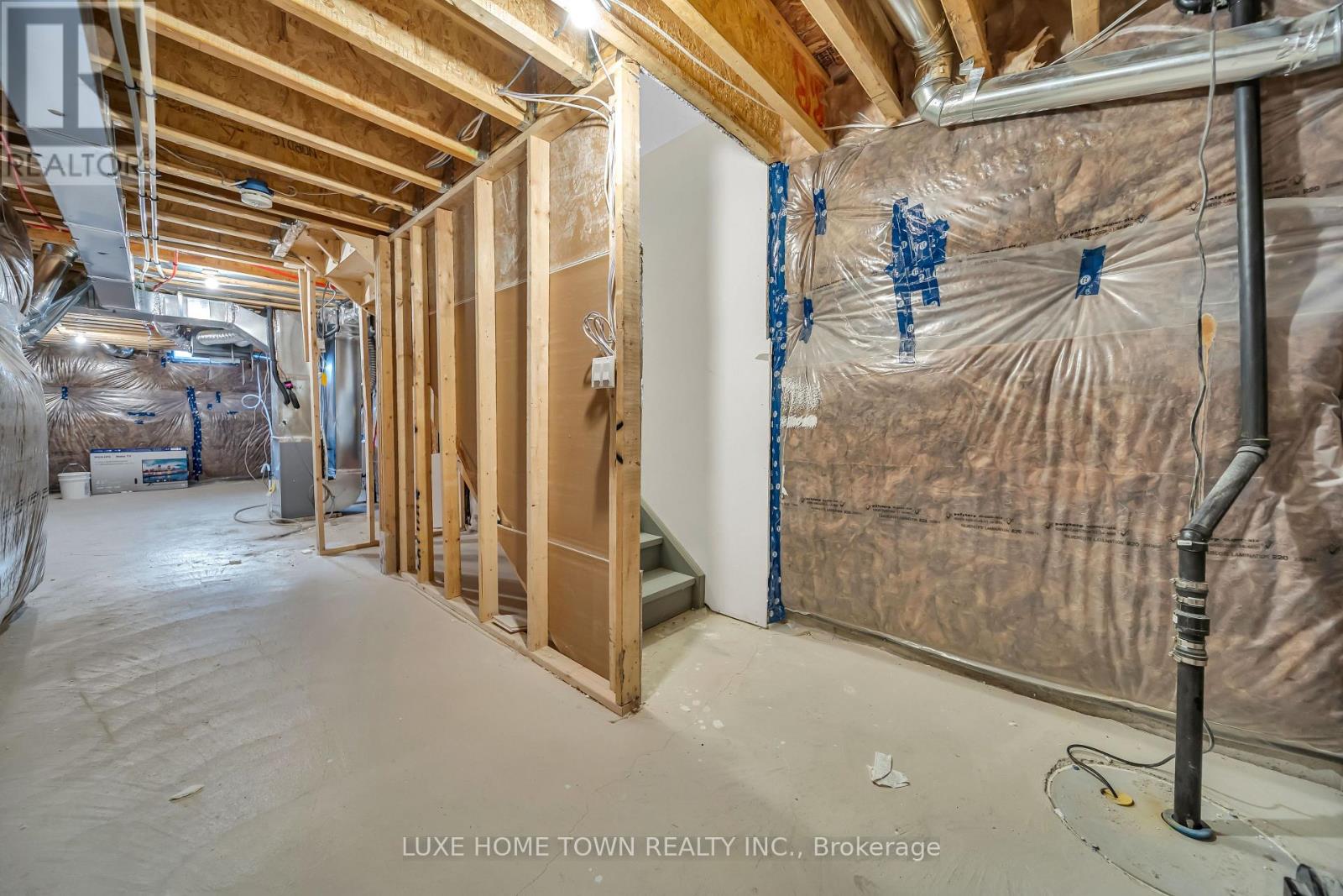 76 Prest Way, Centre Wellington, Ontario  N1M 0K1 - Photo 35 - X12646150