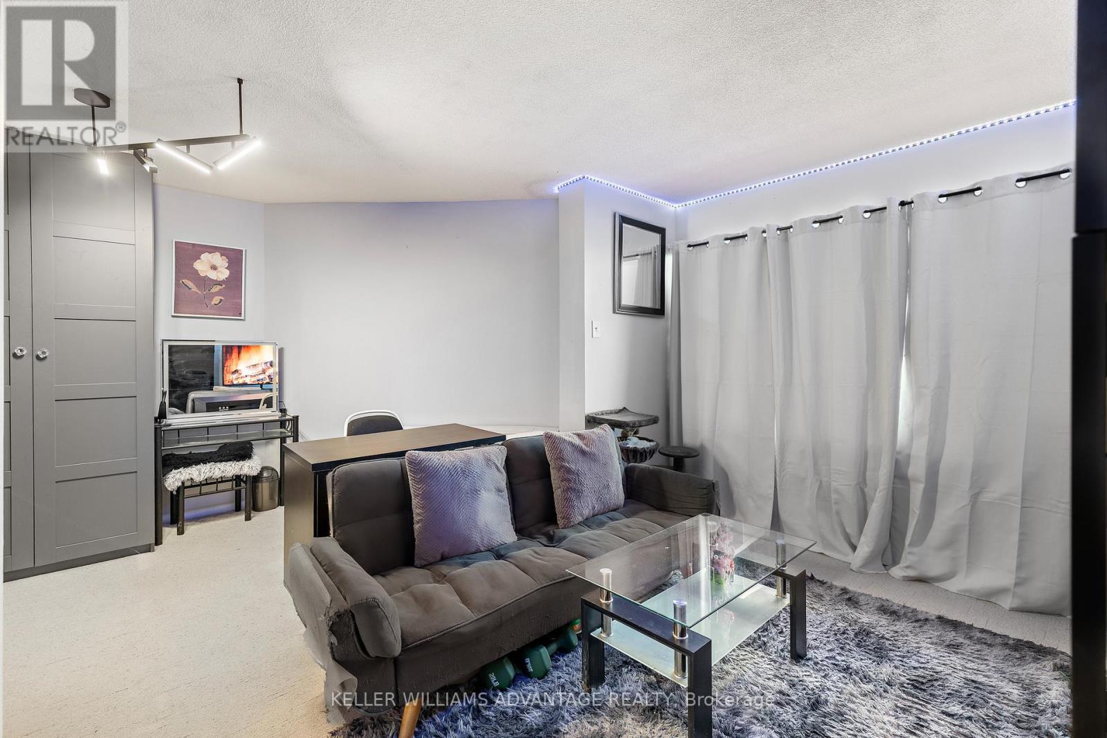 1707 - 705 King Street W, Toronto, Ontario  M5V 2W8 - Photo 10 - C12650124