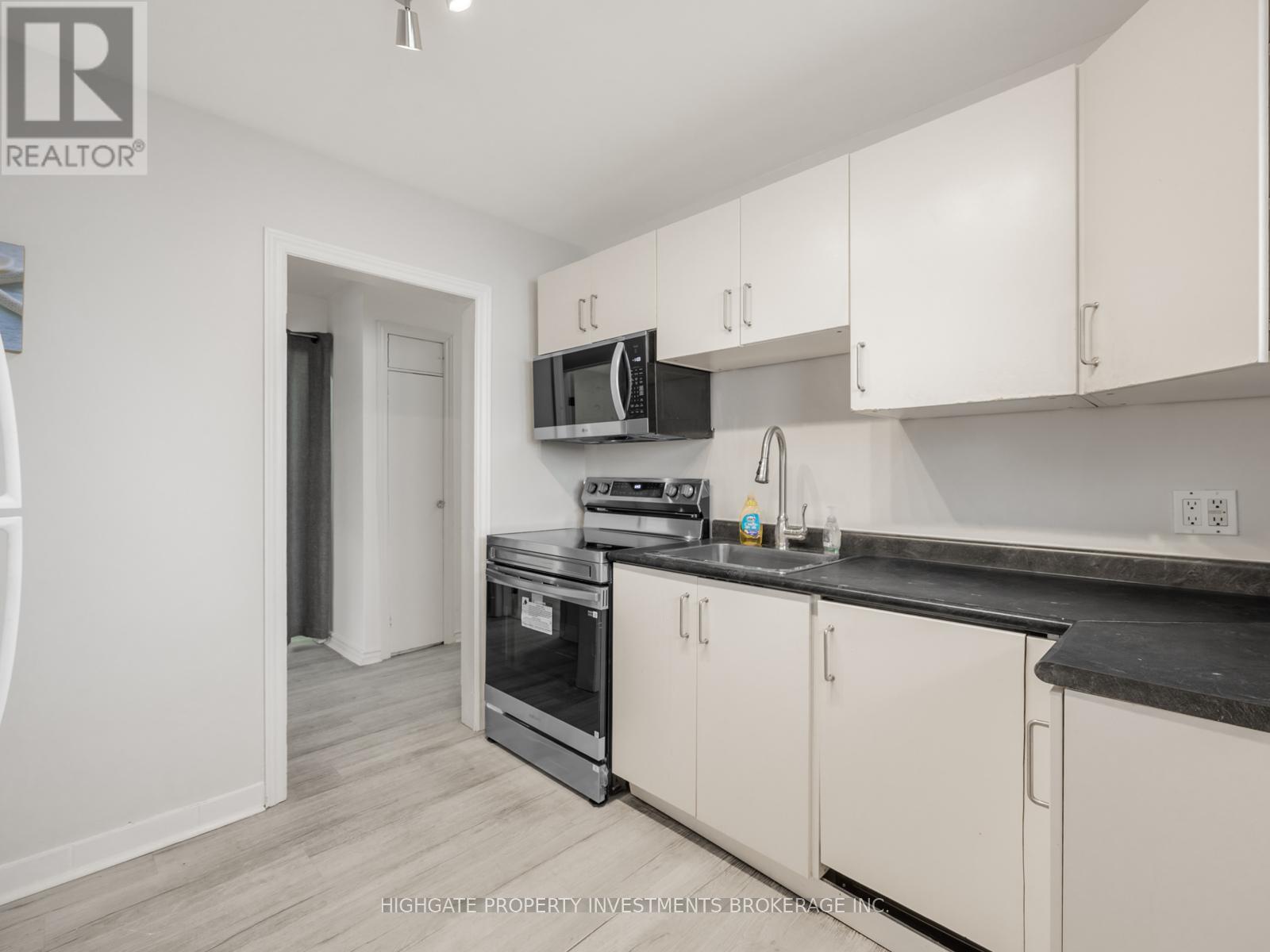 Upper - 708 Carnegie Avenue N, Oshawa, Ontario  L1G 4R6 - Photo 13 - E12650122