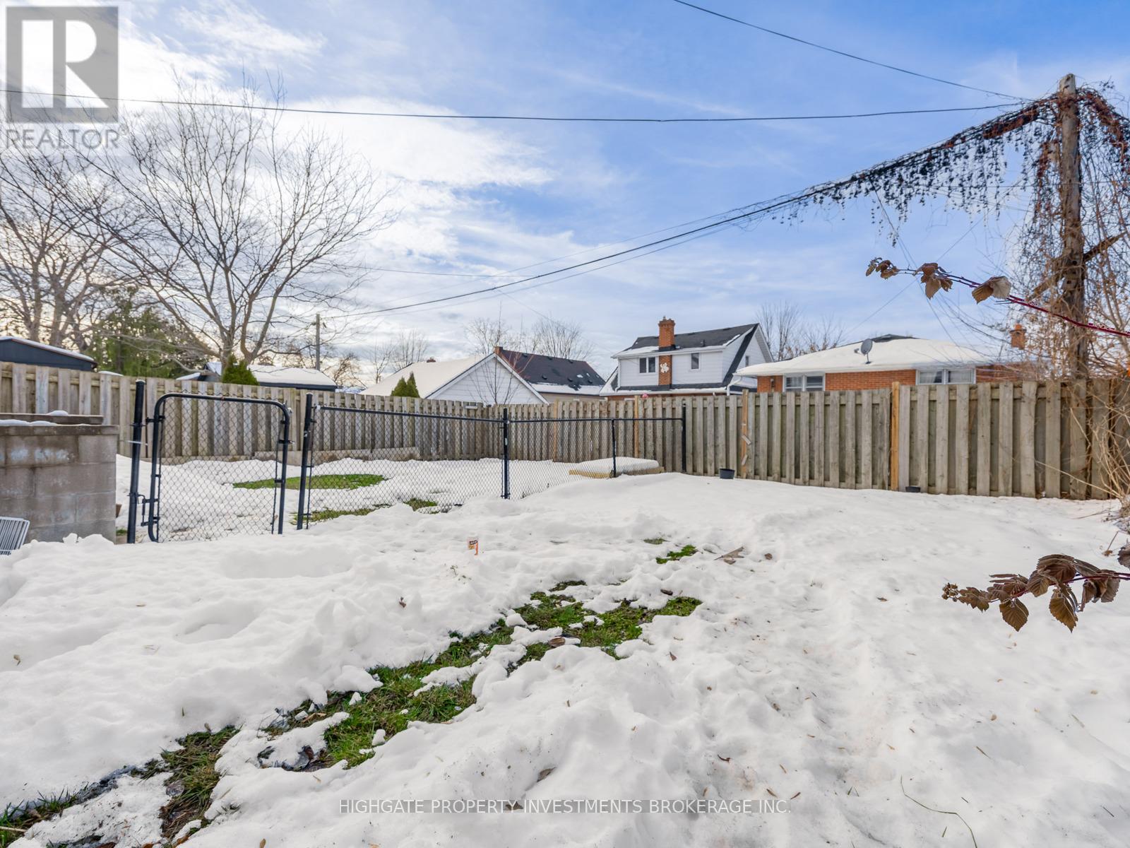 Upper - 708 Carnegie Avenue N, Oshawa, Ontario  L1G 4R6 - Photo 27 - E12650122