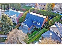 22 ELKPATH AVENUE, Toronto, Ontario