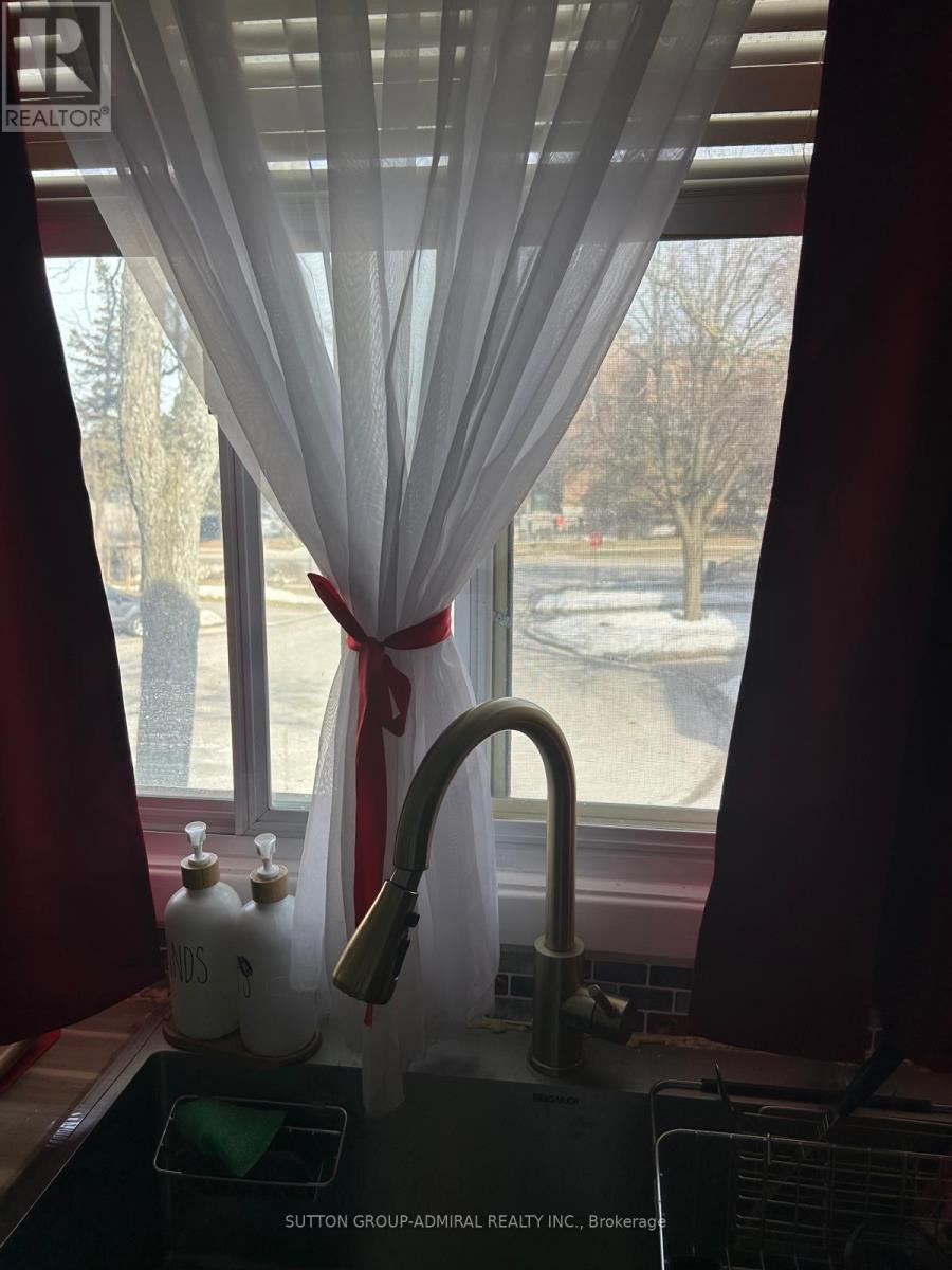 94 - 82 Henderson Drive, Aurora, Ontario  L4G 3M3 - Photo 17 - N12650156