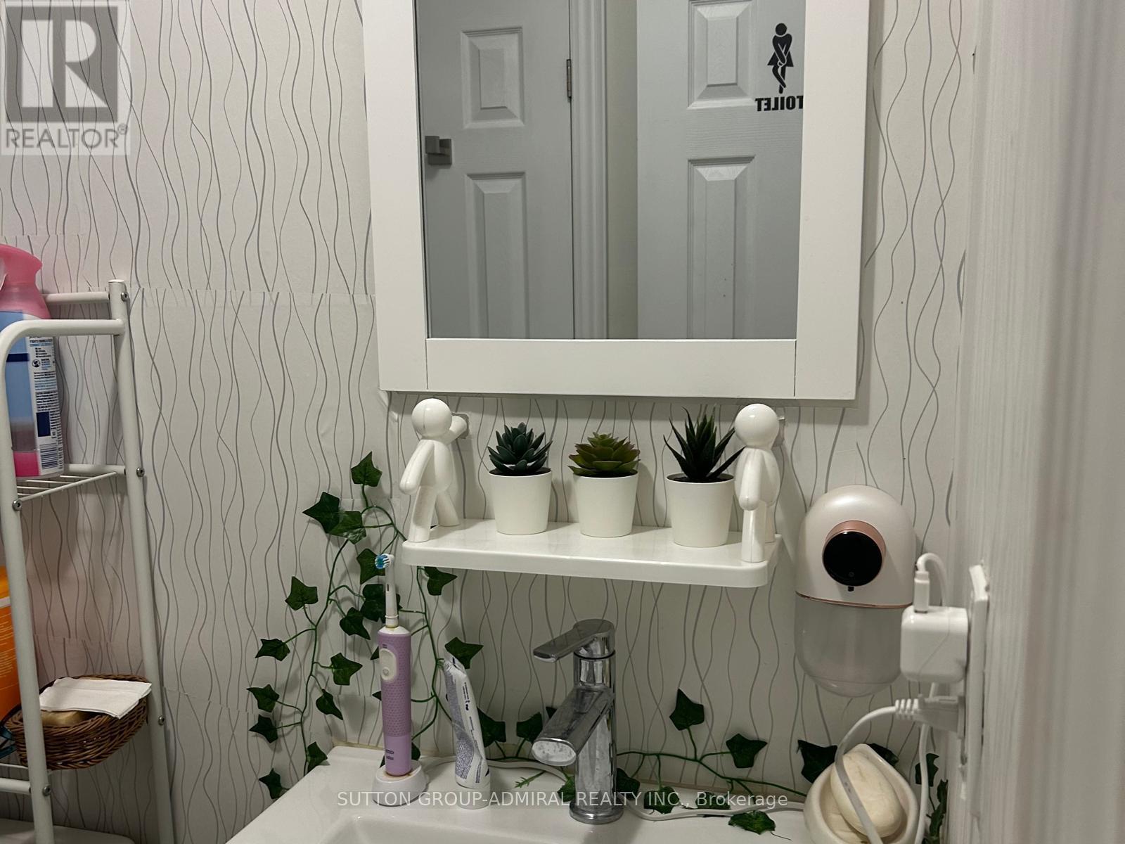 94 - 82 Henderson Drive, Aurora, Ontario  L4G 3M3 - Photo 24 - N12650156