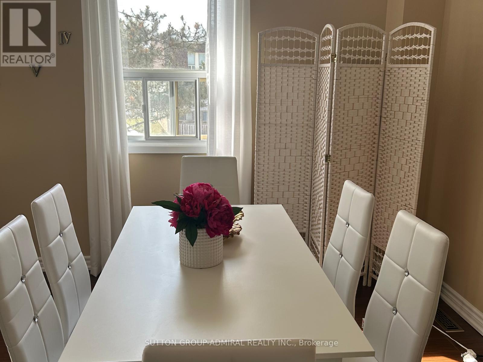 94 - 82 Henderson Drive, Aurora, Ontario  L4G 3M3 - Photo 9 - N12650156