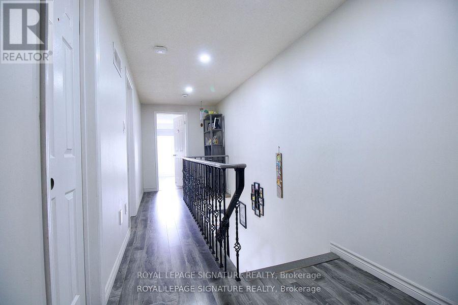 5125 Salishan Circle, Mississauga, Ontario  L5R 3E8 - Photo 29 - W12650132