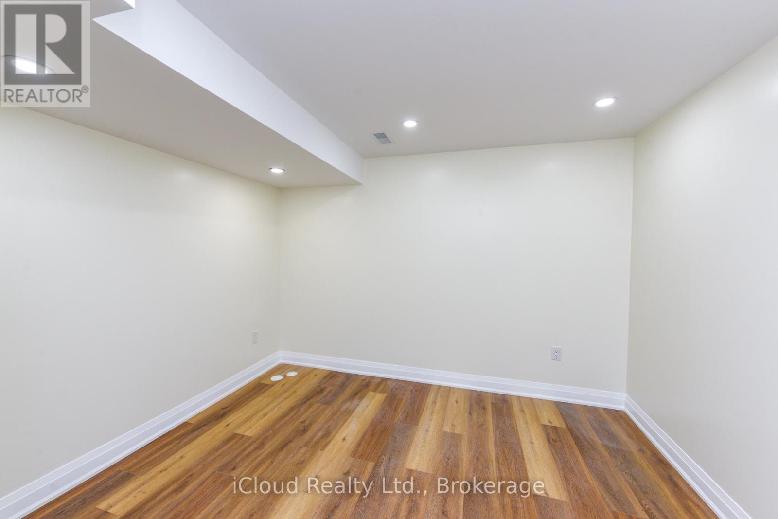 Basement - 5744 Philip Drive, Mississauga, Ontario  L5M 7A5 - Photo 10 - W12650154