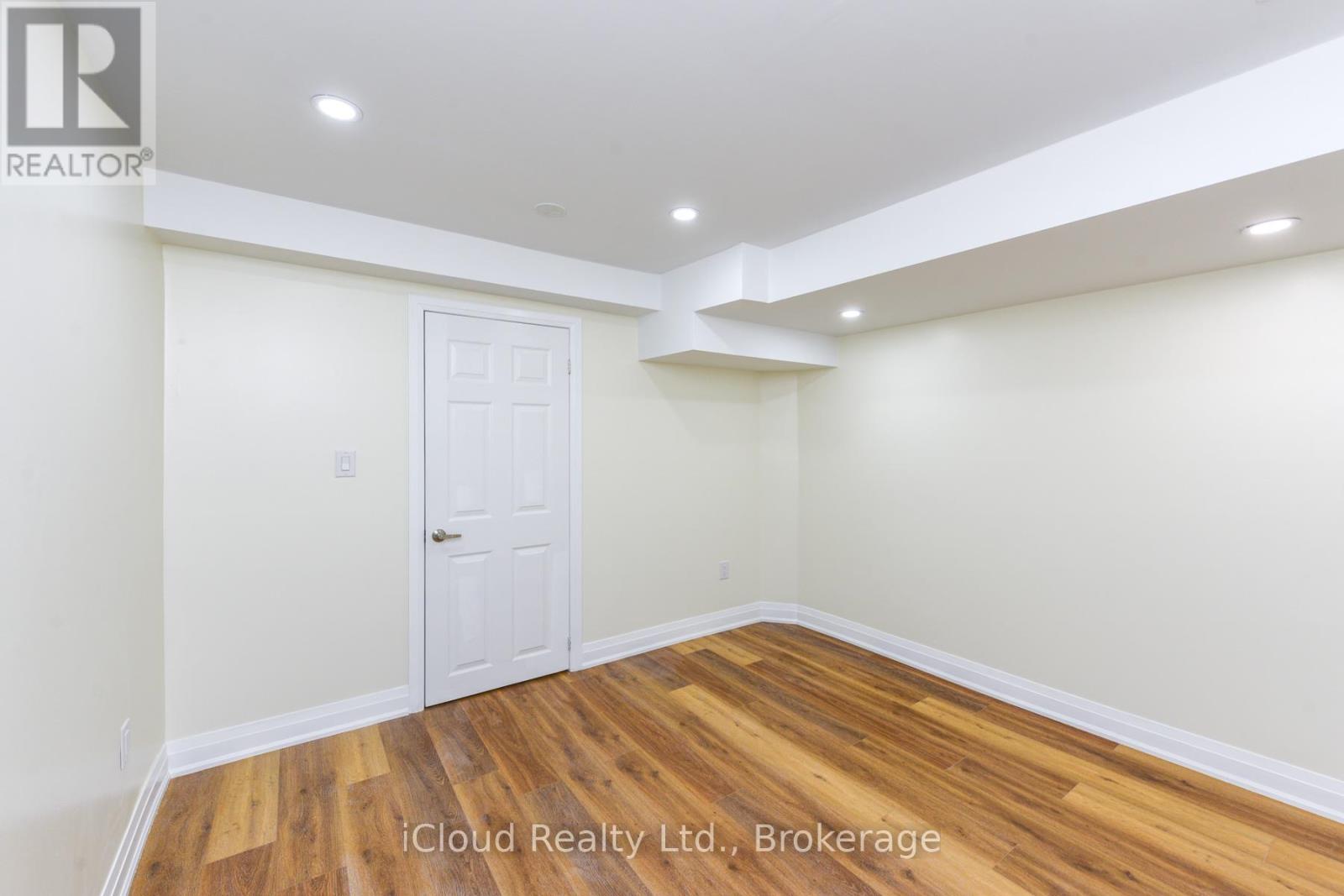 Basement - 5744 Philip Drive, Mississauga, Ontario  L5M 7A5 - Photo 11 - W12650154