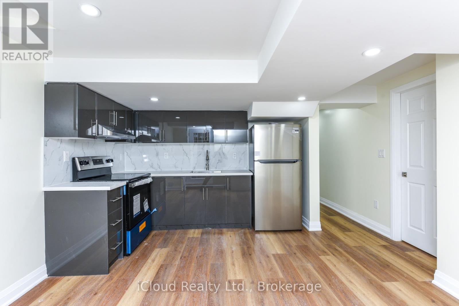 Basement - 5744 Philip Drive, Mississauga, Ontario  L5M 7A5 - Photo 5 - W12650154