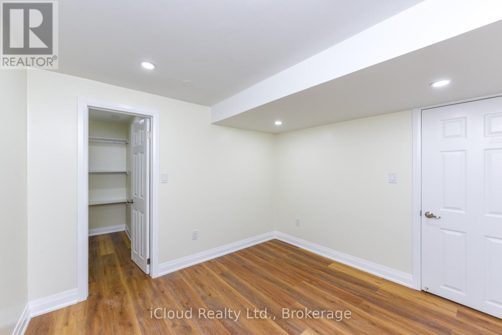 Basement - 5744 Philip Drive, Mississauga, Ontario  L5M 7A5 - Photo 8 - W12650154