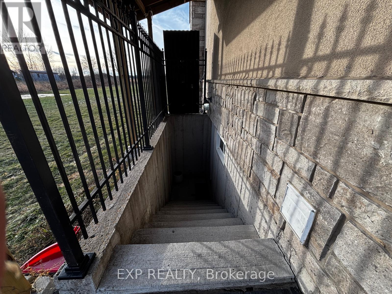 Basement - 1527 Merrittville Highway, Thorold, Ontario  L3B 5N5 - Photo 3 - X12650152