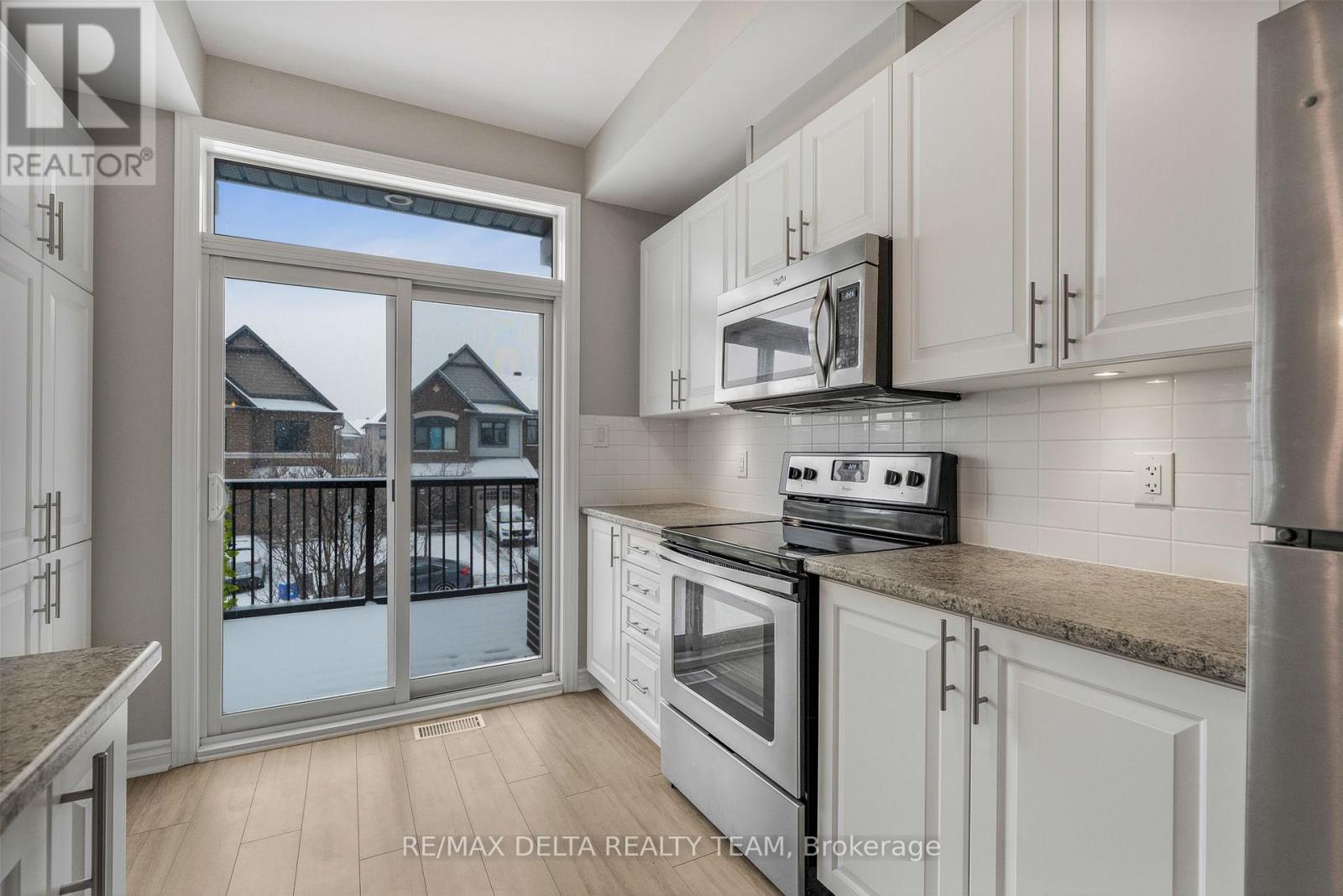 64 Fallengale Crescent, Ottawa, Ontario  K2T 0K9 - Photo 14 - X12650160