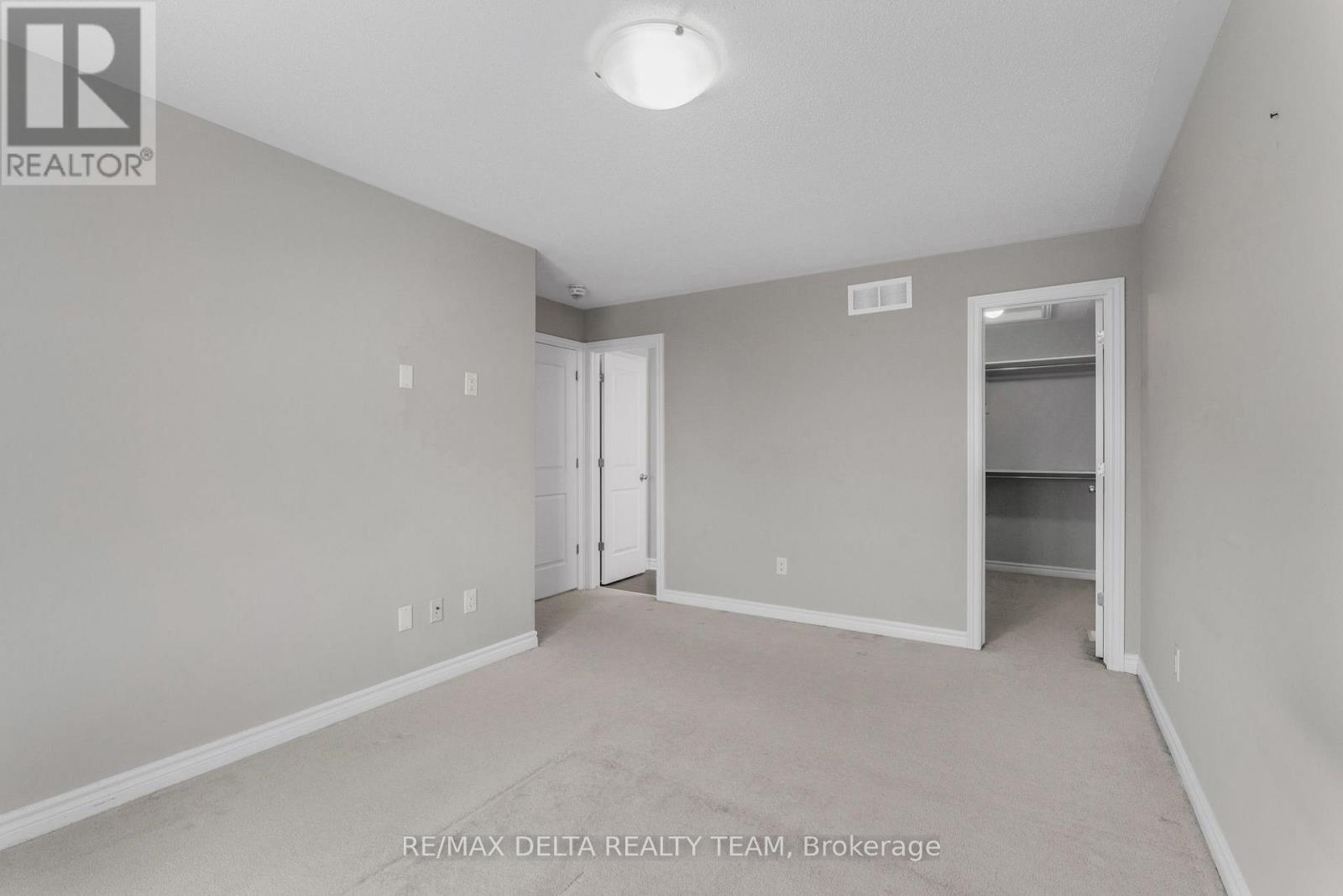 64 Fallengale Crescent, Ottawa, Ontario  K2T 0K9 - Photo 19 - X12650160
