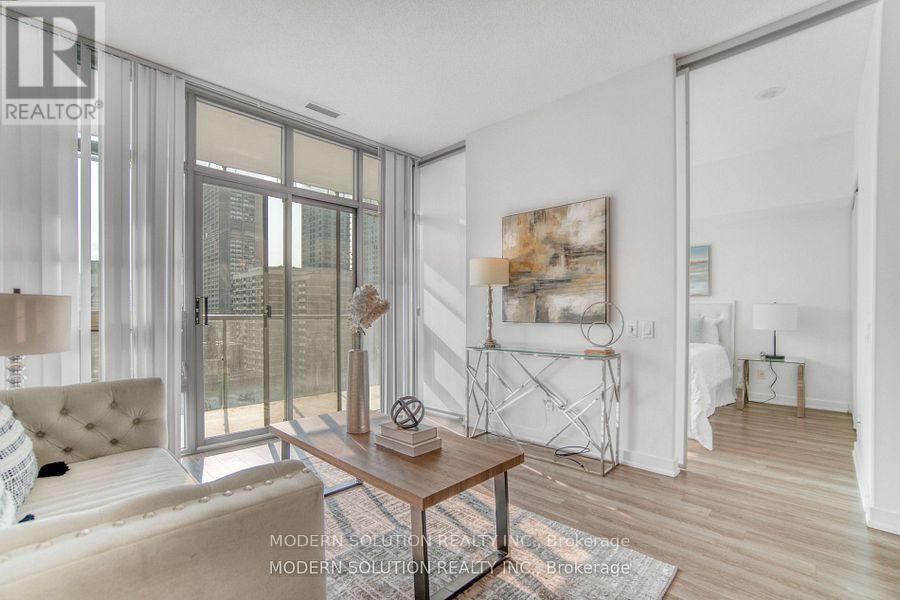 1408 - 33 Charles Street E, Toronto, Ontario  M4Y 0A2 - Photo 12 - C12650166