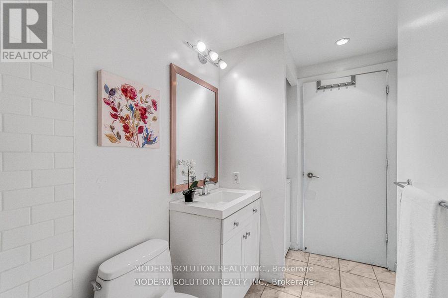 1408 - 33 Charles Street E, Toronto, Ontario  M4Y 0A2 - Photo 18 - C12650166