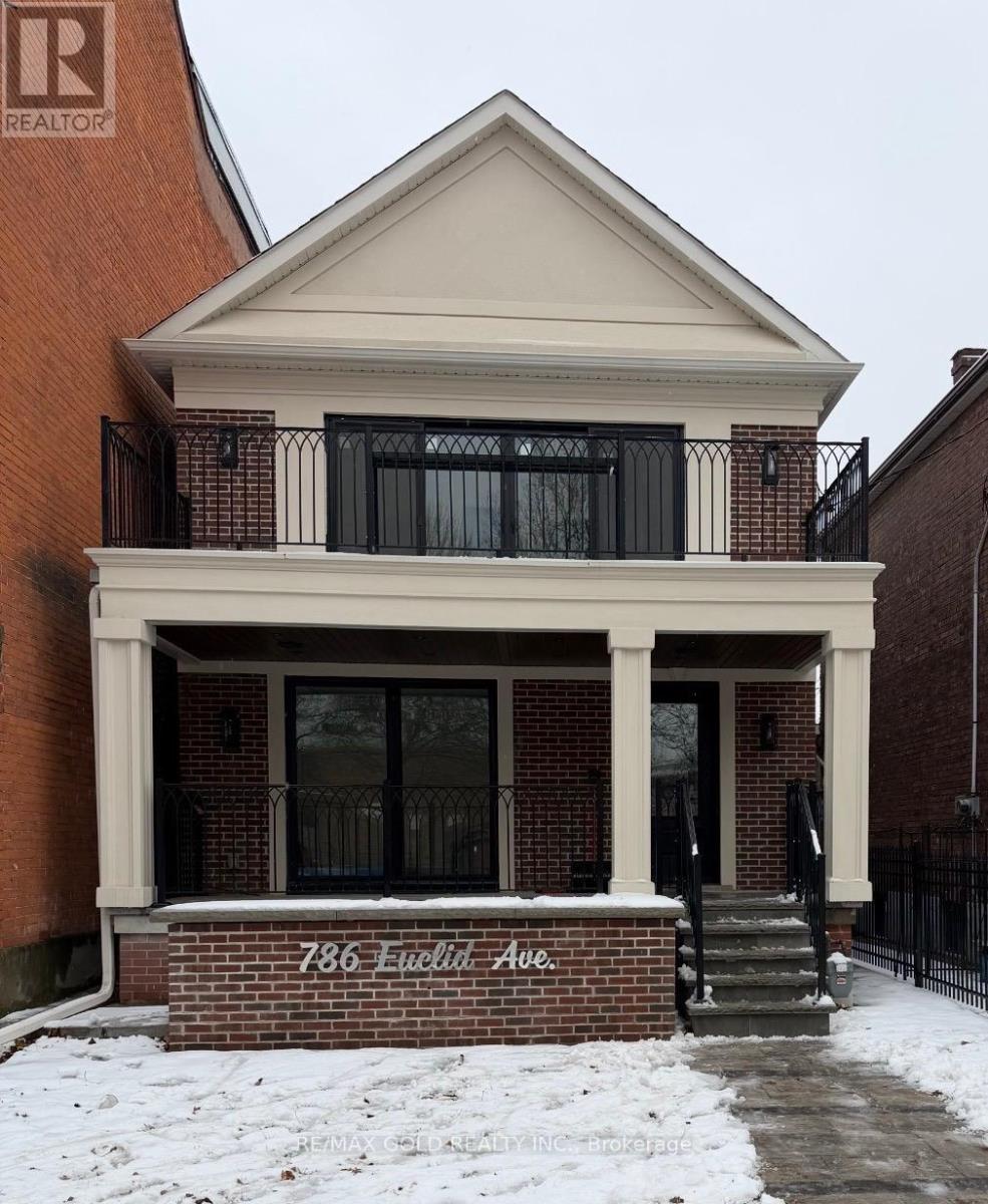786 Euclid Avenue, Toronto, Ontario  M6G 2V4 - Photo 3 - C12649590